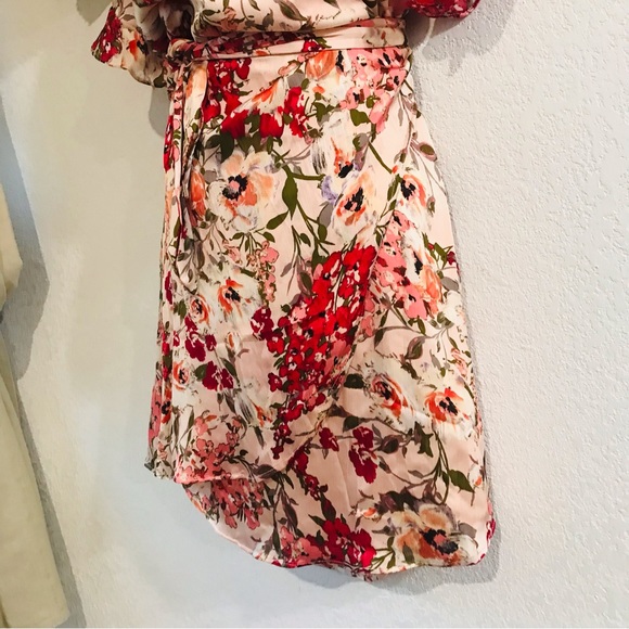 Saints + Secrets Pink Floral Wrap Flutter Sleeve Mini Dress Sz S - Picture 4 of 11